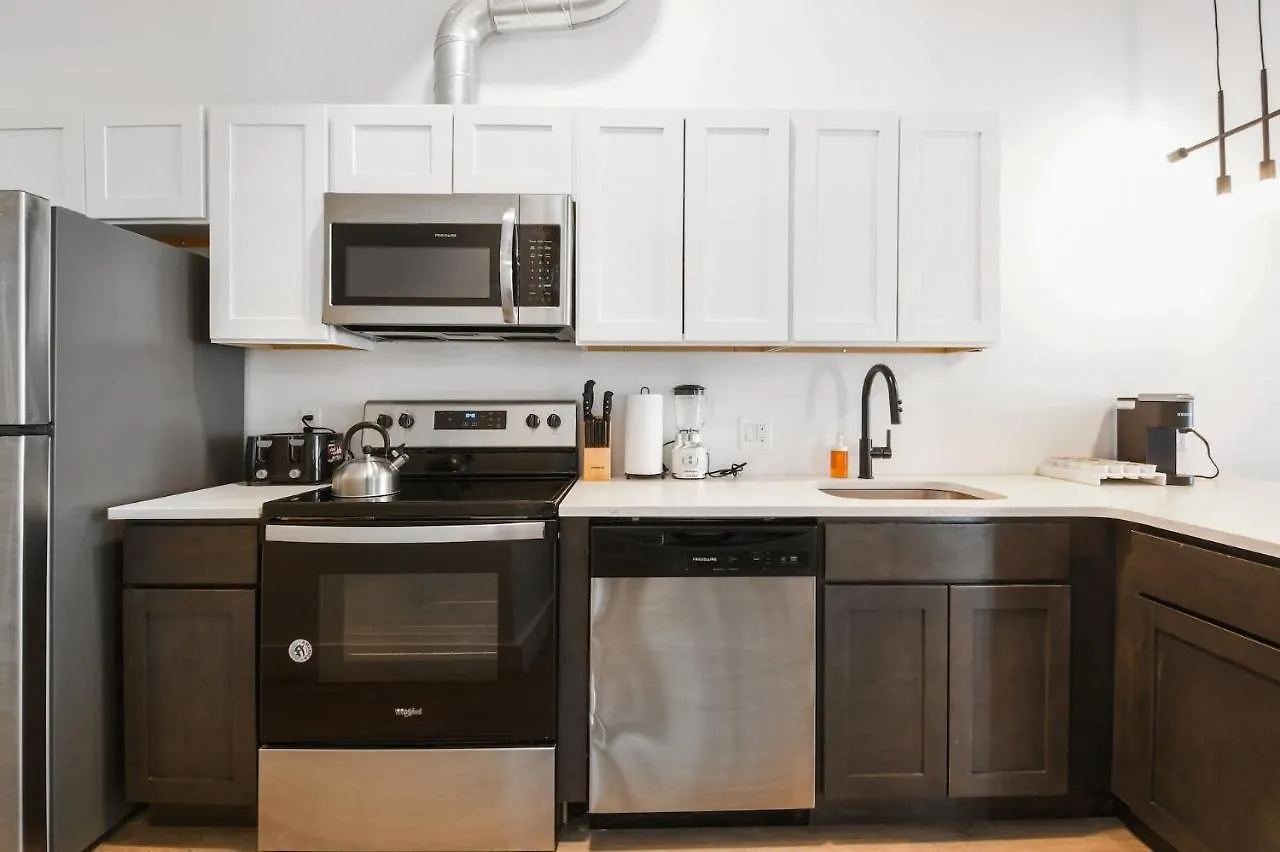 Luxury Apartments - Newark Int Airport - Evonify Stays Elizabeth
