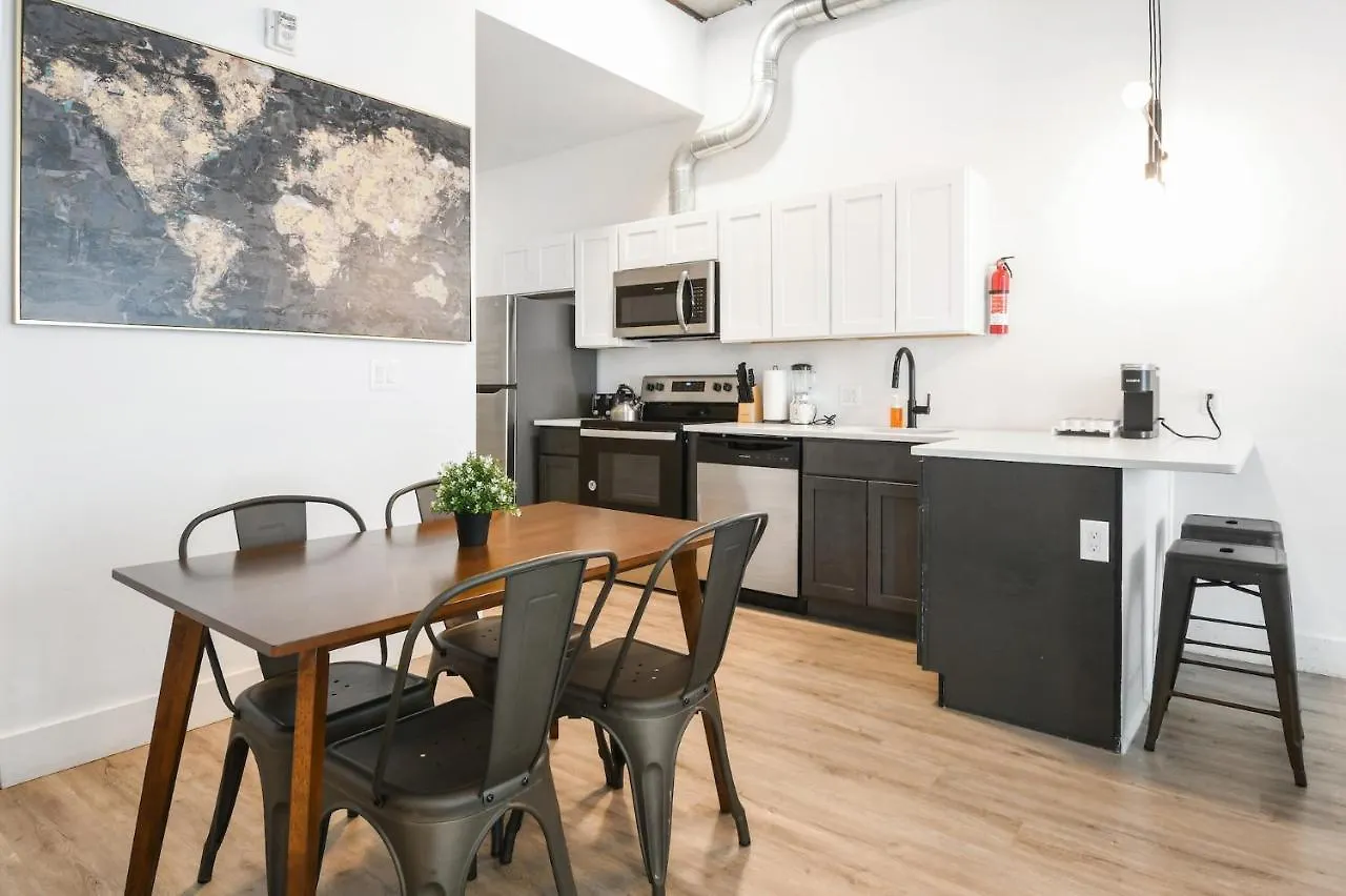 Luxury Apartments - Newark Int Airport - Evonify Stays Elizabeth