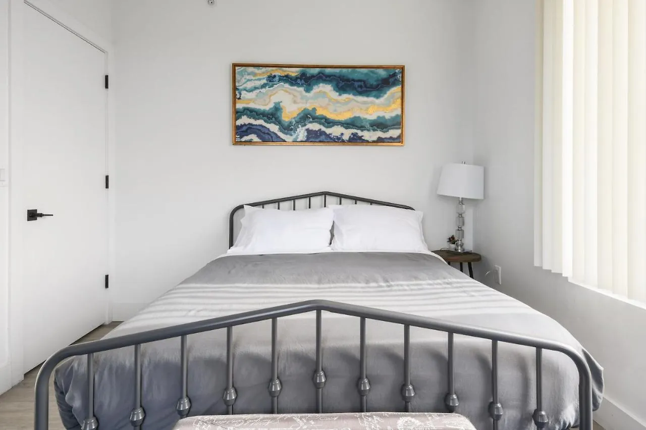 Luxury Apartments - Newark Int Airport - Evonify Stays Elizabeth