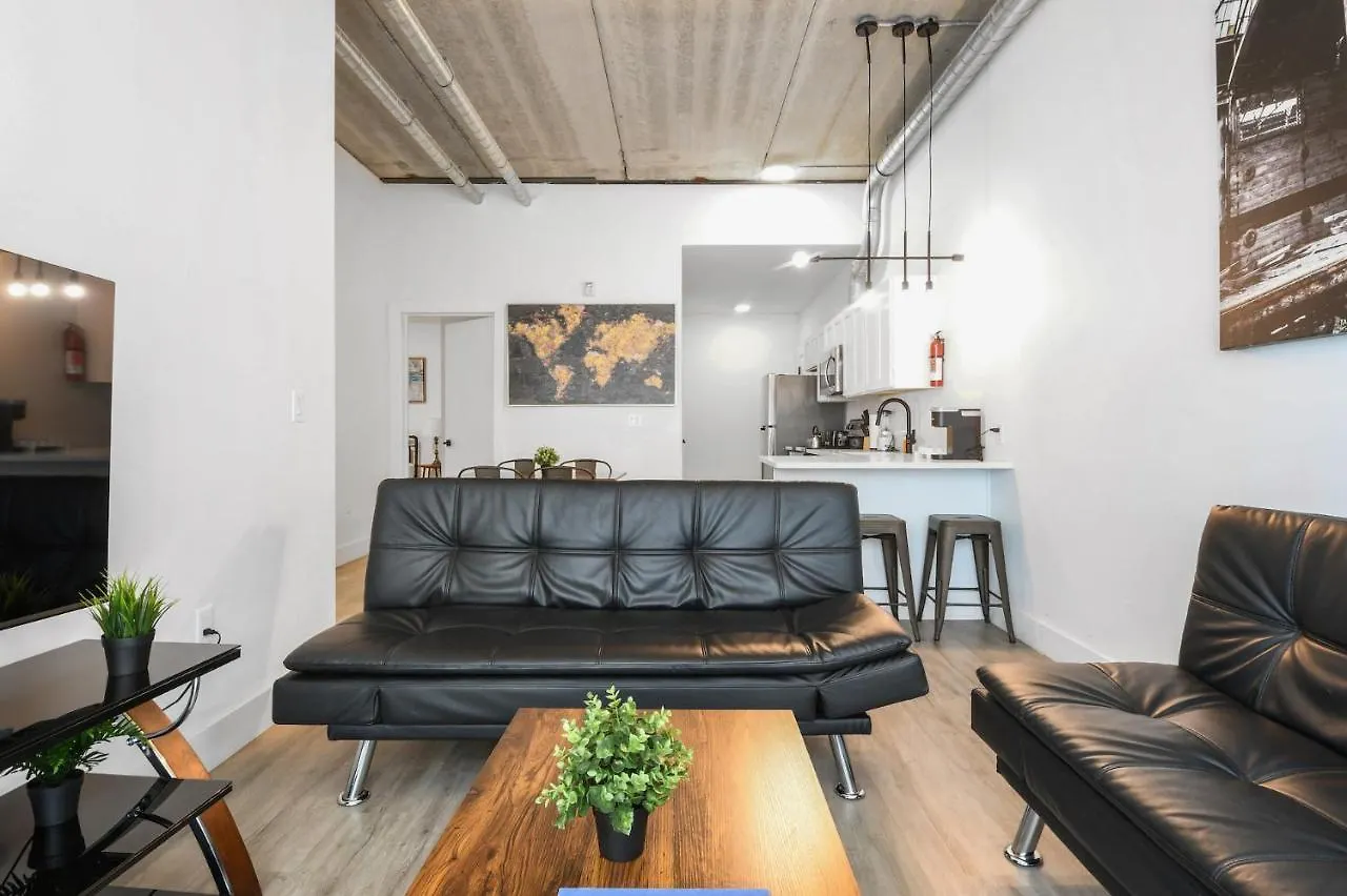 Luxury Apartments - Newark Int Airport - Evonify Stays Elizabeth United States